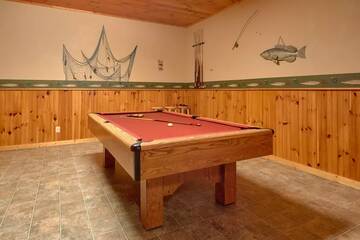Smoky Mountains cabin rental with game room.